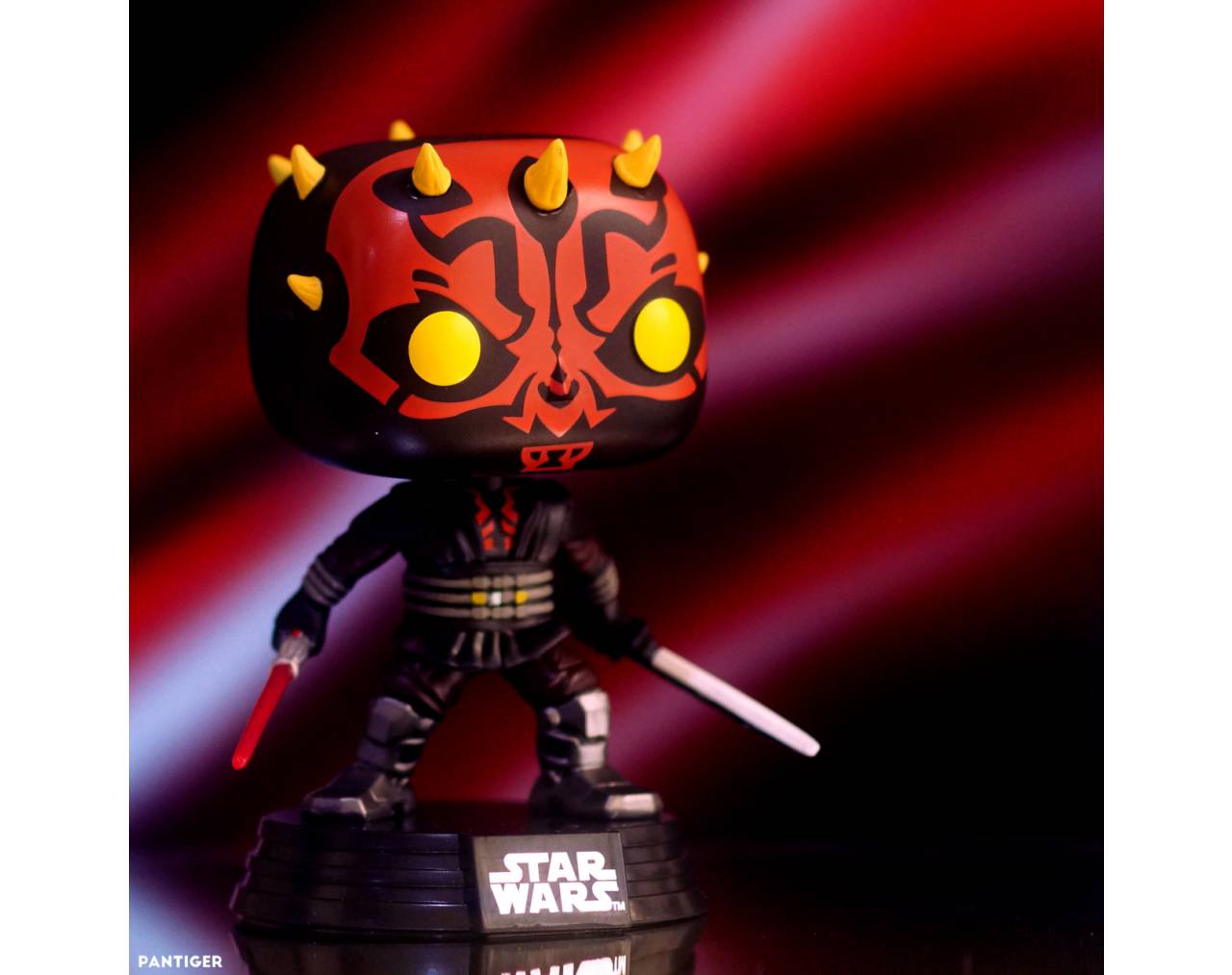 Darth Maul (With Darksaber and Lightsaber) - Star Wars Pop! Vinyl