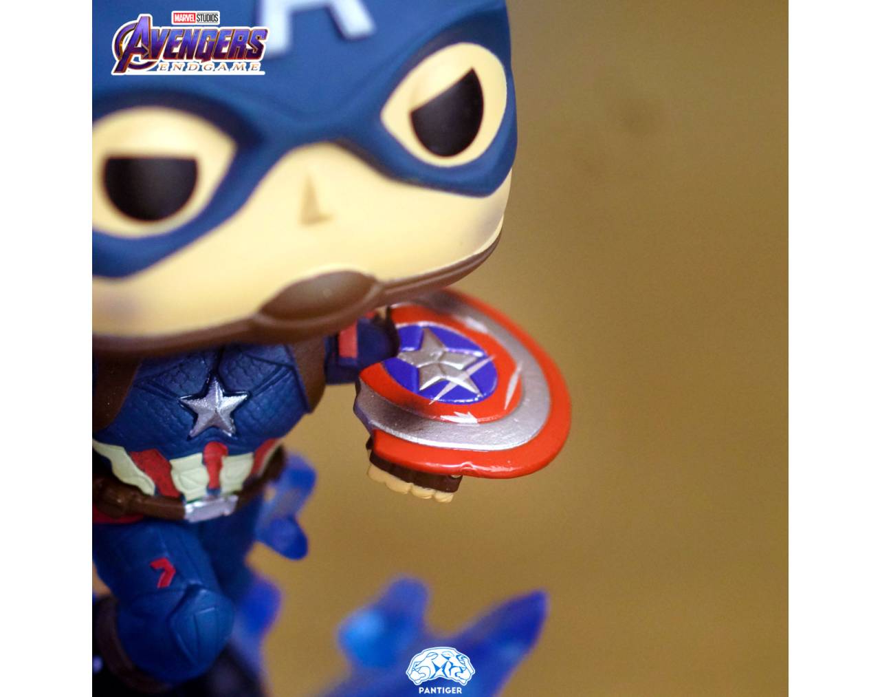 Captain America with Mjolnir - Marvel Avengers Endgame Pop! Vinyl