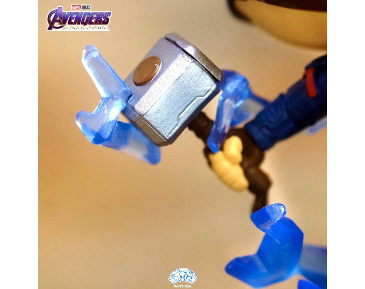 Captain America with Mjolnir - Marvel Avengers Endgame Pop! Vinyl