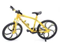 Bicycle (Yellow) Escala 1:8 - Die-Cast Mountain Metal Bike